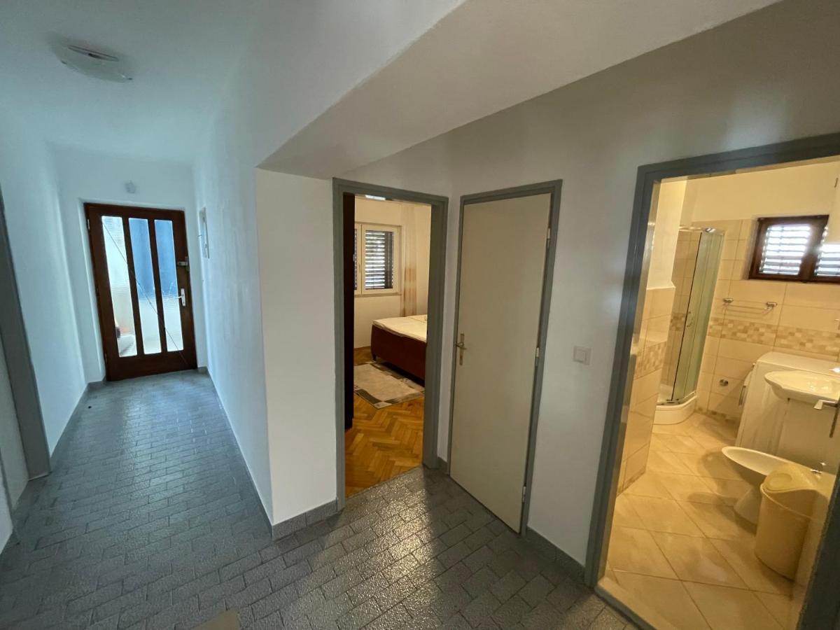 Apartment Mlija โอมิช ภายนอก รูปภาพ