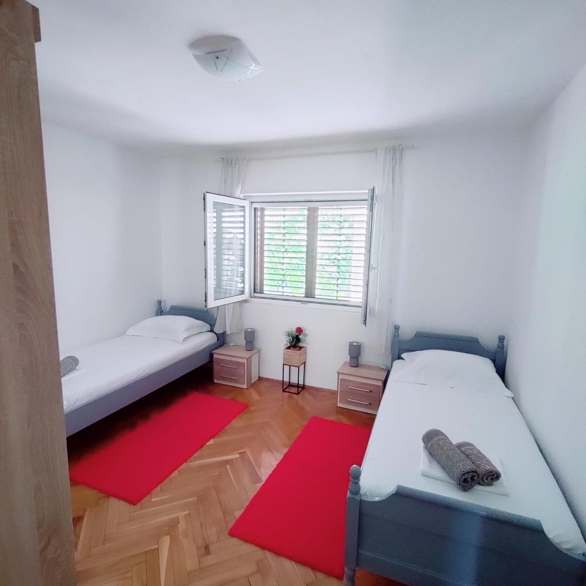 Apartment Mlija โอมิช ภายนอก รูปภาพ